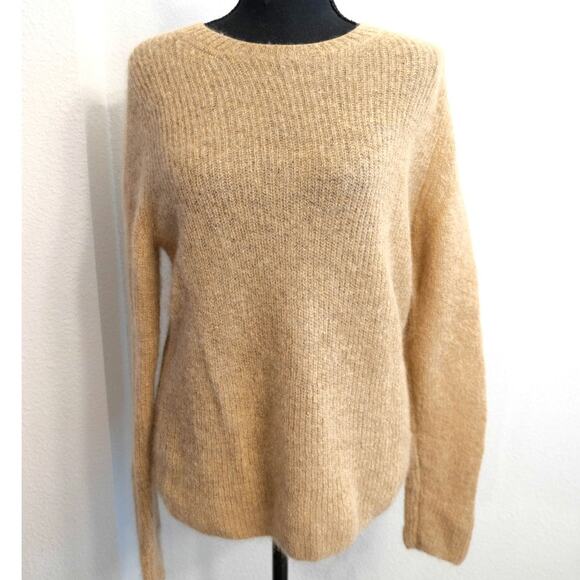 Vince Alpaca Lightweight Ladies Pull Over Sweater Size Medium - Picture 1 of 5
